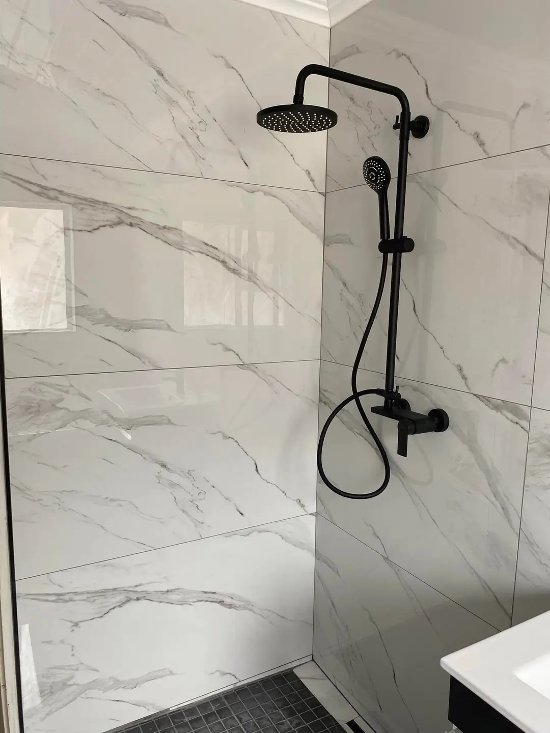 Modern Bathroom Modern Bathroom